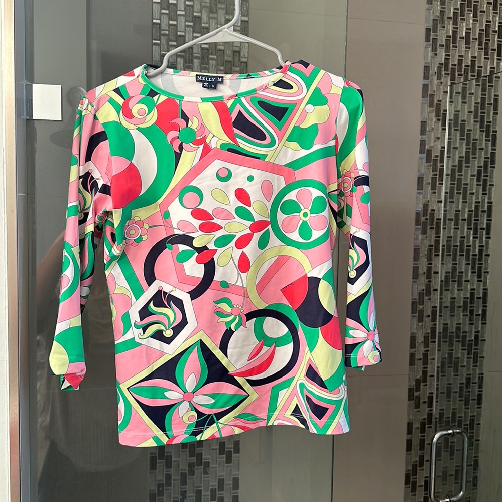 Melli M shapes top